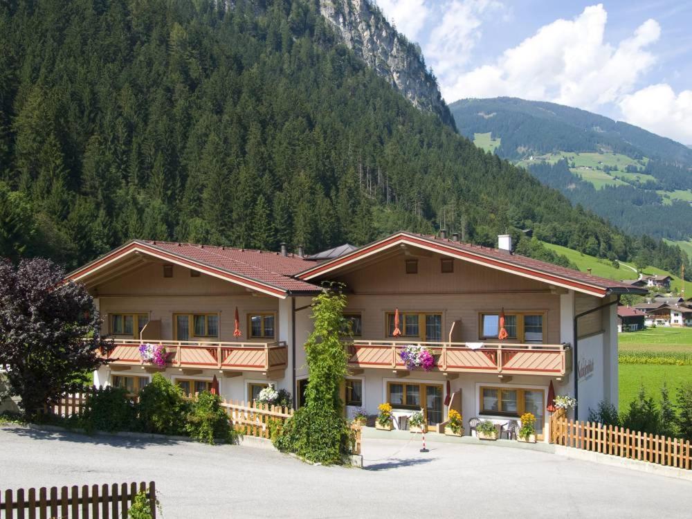 Alpin-Hotel Schrofenblick ไมย์อาโฮเฟิน ภายนอก รูปภาพ